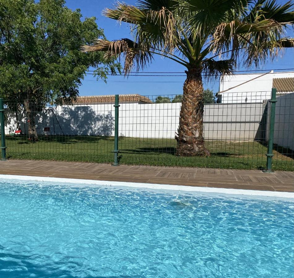 Villa Sumatra à Chiclana de la Frontera Extérieur photo
