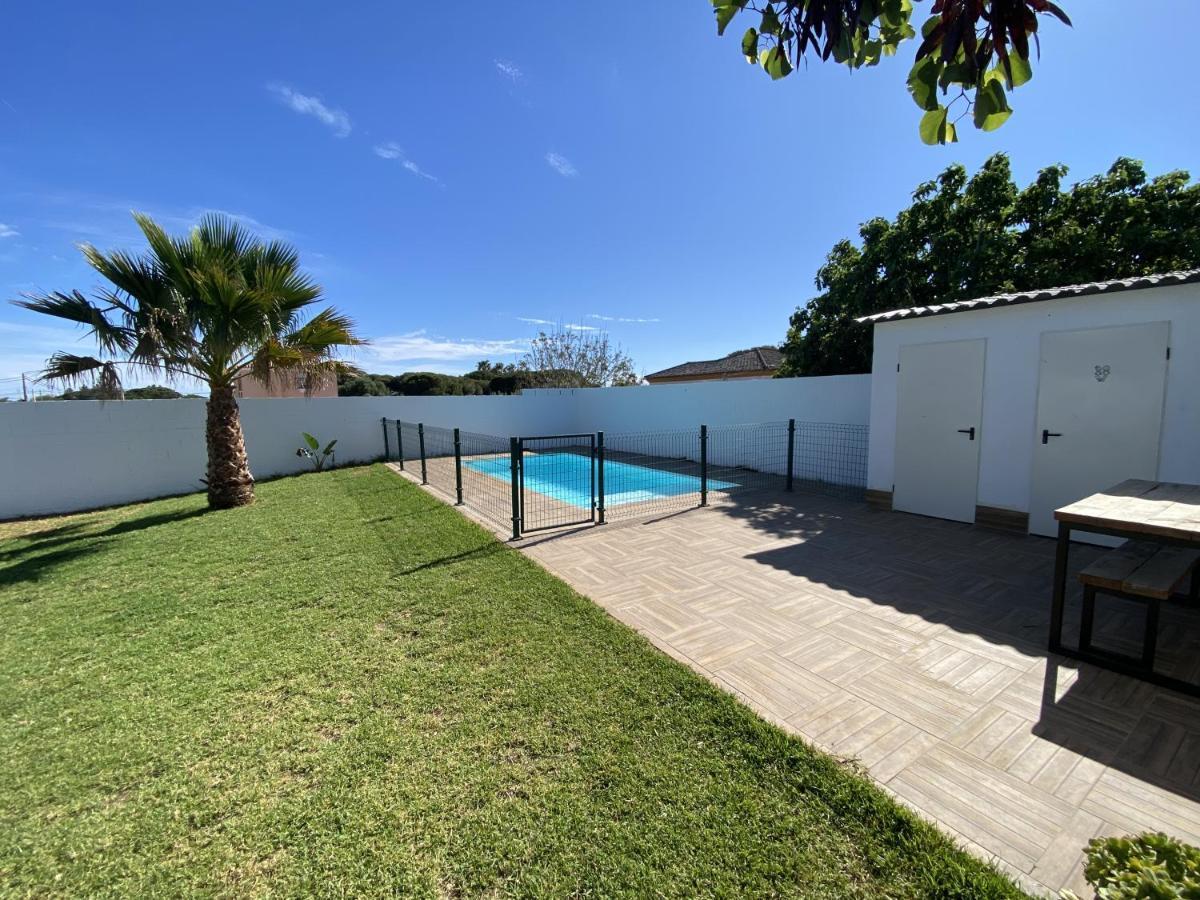 Villa Sumatra à Chiclana de la Frontera Extérieur photo
